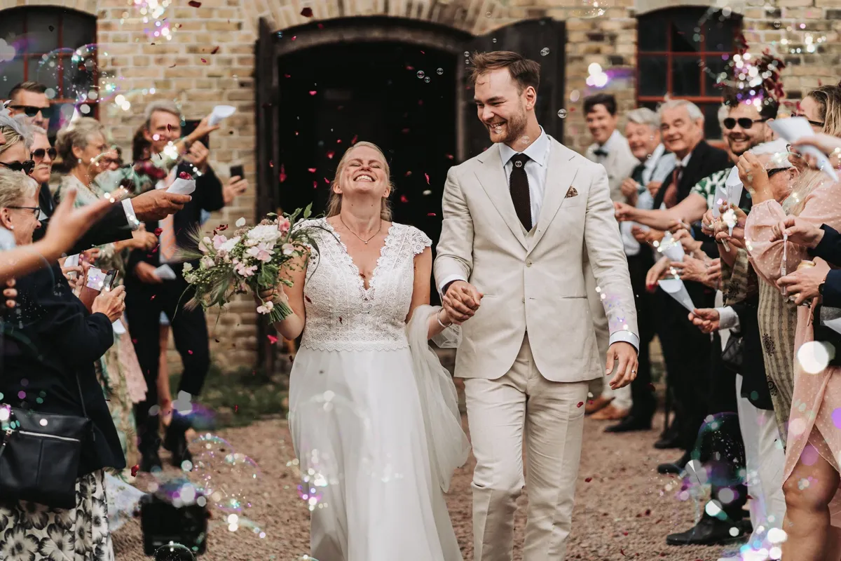 Kreativa idéer för såpbubblor på bröllopet